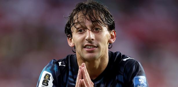 Galarza Comemora Gol Do Paraguai Sobre A Turquia Em Duelo Da Copa Do Mundo 1781930327555 V2 615x300