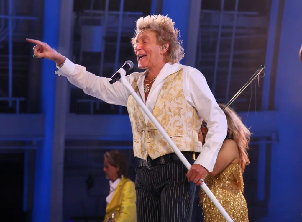 Ldn L Rodstewart 0612 10
