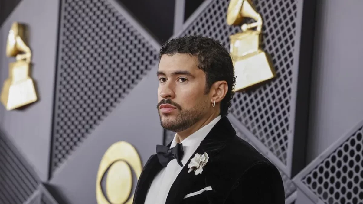 Bad Bunny rinde homenaje al luchador Prichard Colon