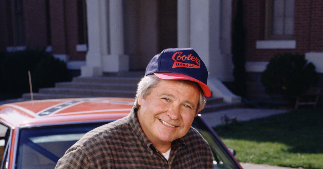 Muere Ben Jones actor y congresista a los 84 años
