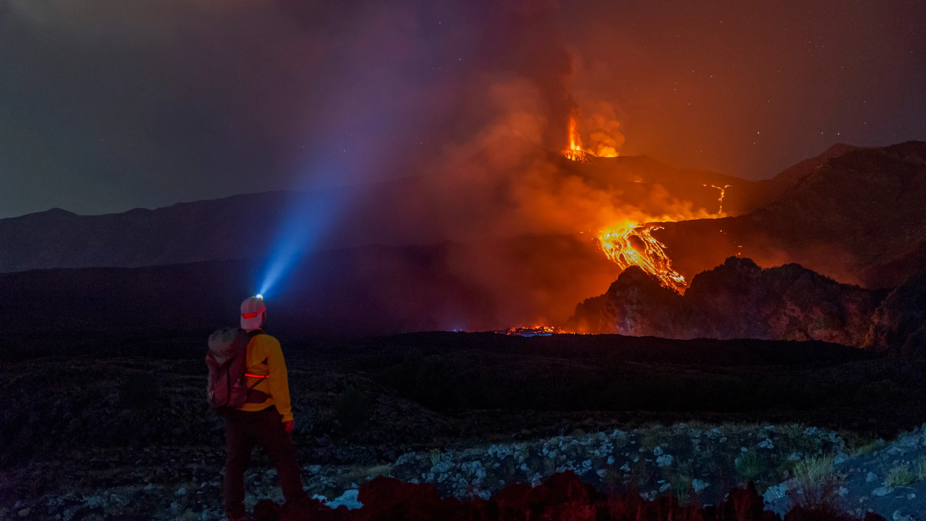 Turista de 30 anos muere por rayo en el Etna